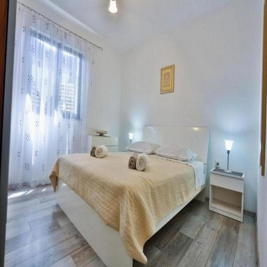 Apartments Lenka Sutivan Quarto foto