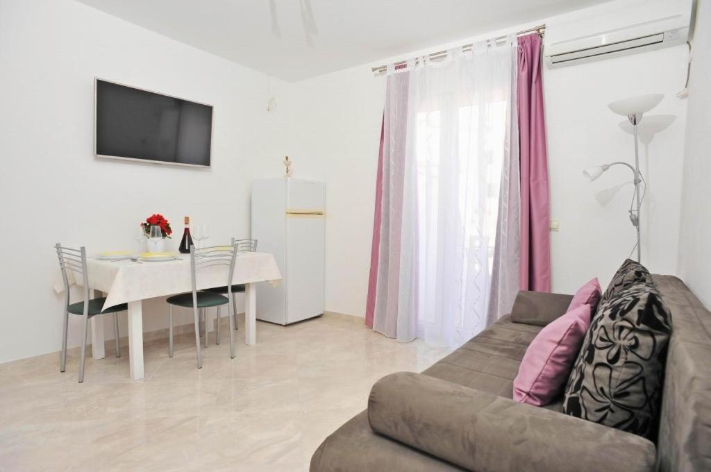 Apartments Lenka Sutivan Quarto foto